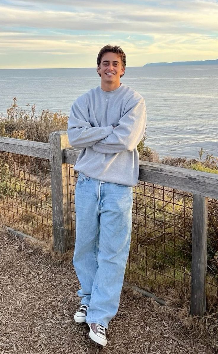Men's sweatshirt